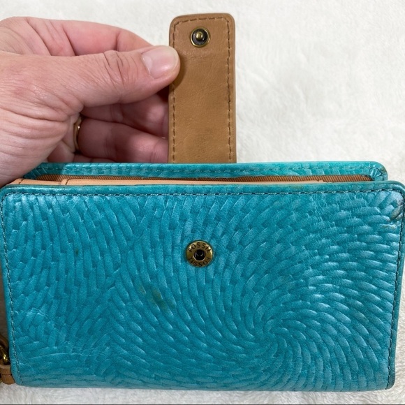 Fossil leather small wristlet - Picture 3 of 8